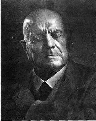 в Финляндии, на родине композитора,