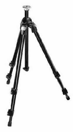 Многие фотографы используют несколько штативов