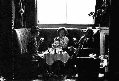 Низкая интенсивность, мягкое освещение